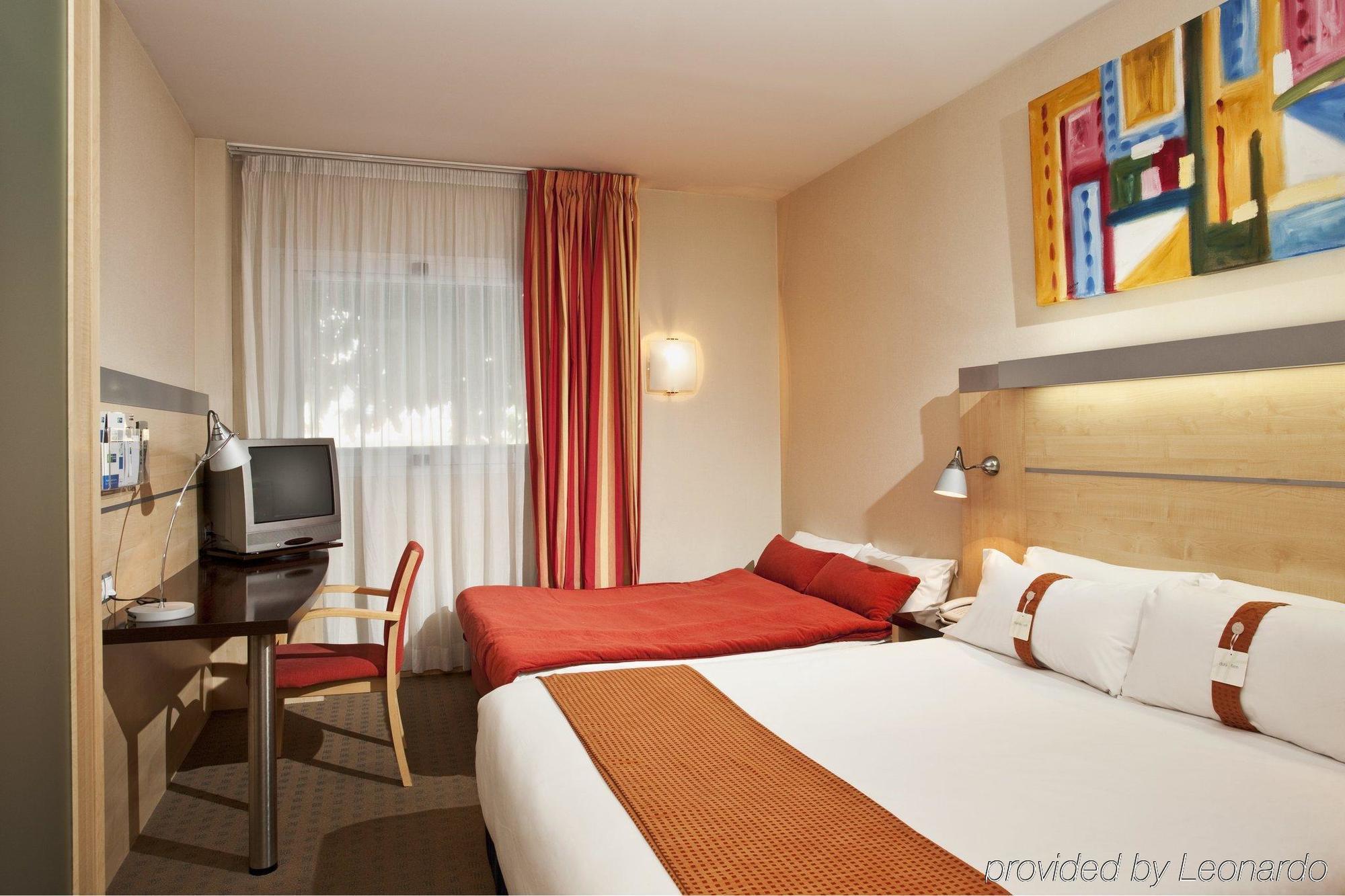 Hotel Holiday Inn Express Madrid-Rivas By Ihg Oda fotoğraf