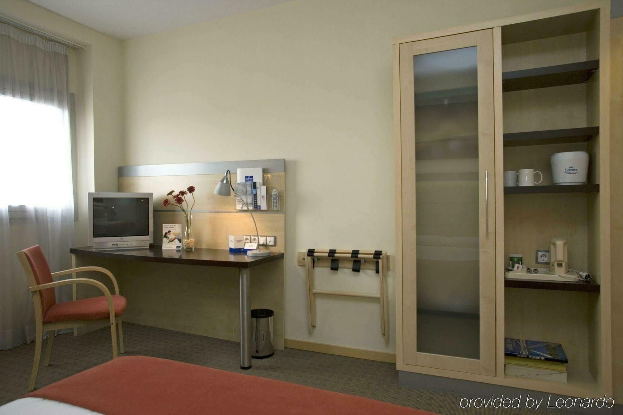 Hotel Holiday Inn Express Madrid-Rivas By Ihg Oda fotoğraf