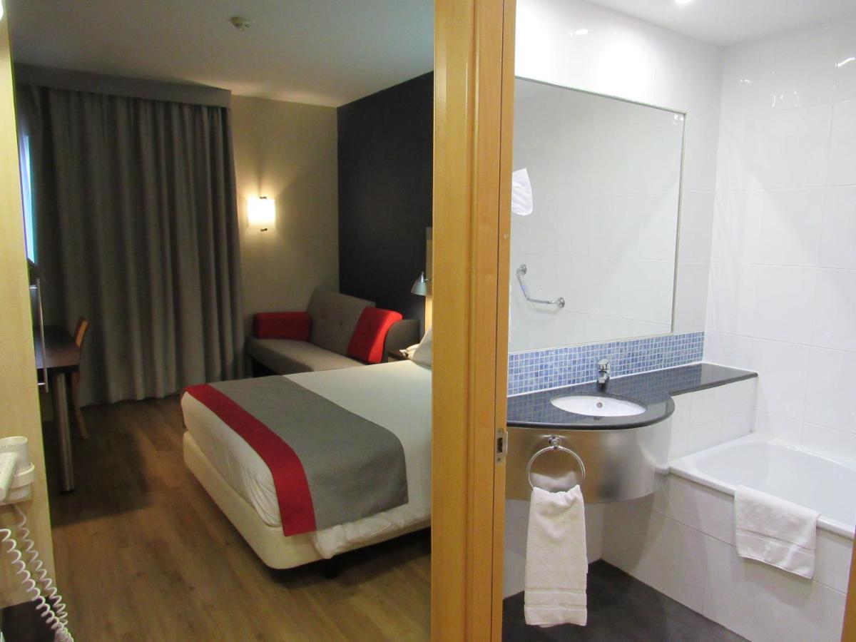 Hotel Holiday Inn Express Madrid-Rivas By Ihg Dış mekan fotoğraf